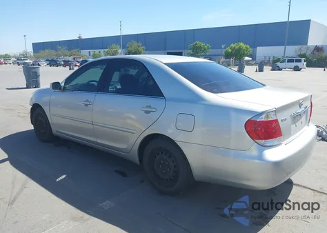 2005 Toyota Camry Le from USA, damaged, VIN 4T1BE32K25U591518